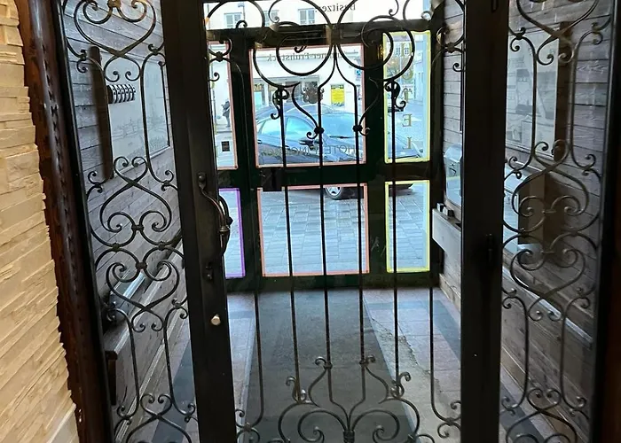 Post 12 Ξενοδοχείο 3*